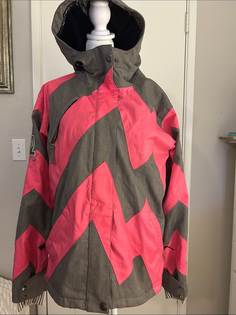 Ride Snowboard women’s Pink and Gray Hooded
